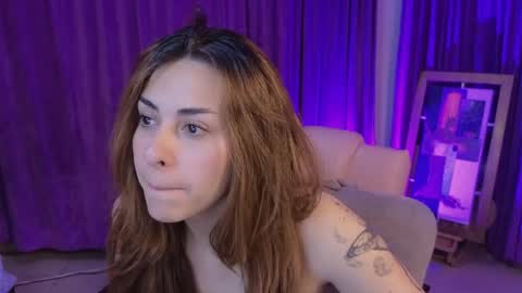                 Laura                 online show from 30, 5, 2026