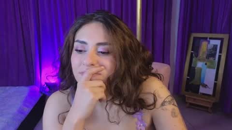 Snapshot of megan_ricci chatting on 17, 7, 2026 Laura online show from 17, 7, 2026
