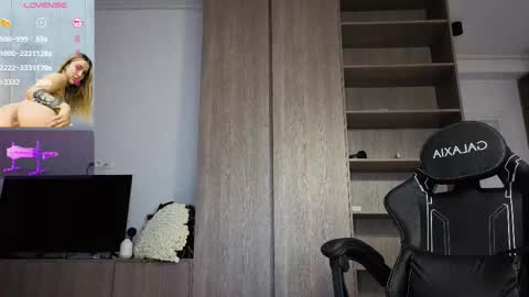 Snapshot of megan_ros_ chatting on 20, 2, 2026 Megan online show from 20, 2, 2026