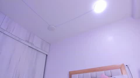 Snapshot of megan_rous2 chatting on 21, 11, 2025 megan online show from 21, 11, 2025