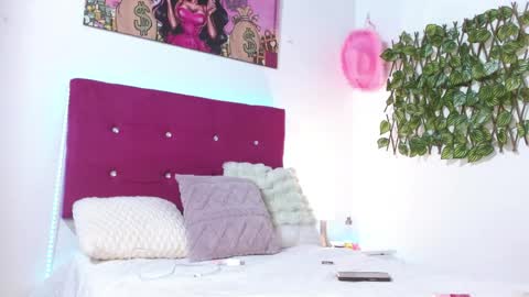 Snapshot of megan_smith15 chatting on 8, 4, 2026 Megan smith15 online show from 8, 4, 2026