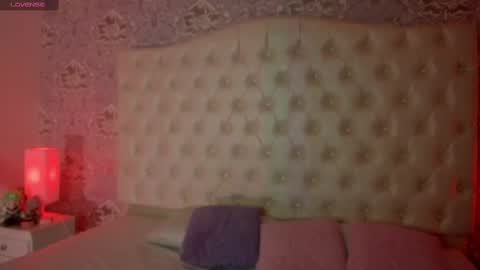 megan_tower online show from 14, 11, 2025