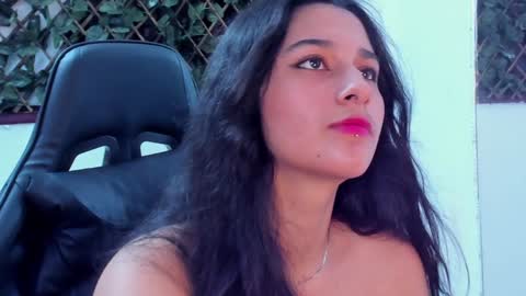 Snapshot of megan_whitte_01 chatting on 18, 1, 2025 megan white 01  online show from 18, 1, 2025
