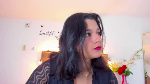 Snapshot of megan_whitte_01 chatting on 16, 9, 2025 megan white 01  online show from 16, 9, 2025