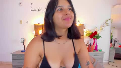 Snapshot of megan_whitte_01 chatting on 24, 9, 2025 megan white 01  online show from 24, 9, 2025