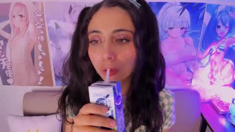 Megan  online show from 28, 2, 2025