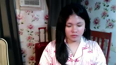 Snapshot of megan_younng chatting on 17, 7, 2026 MEGAN online show from 17, 7, 2026