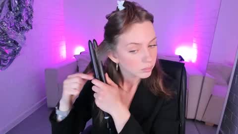 Snapshot of meganclapp chatting on 4, 6, 2026 Megan online show from 4, 6, 2026