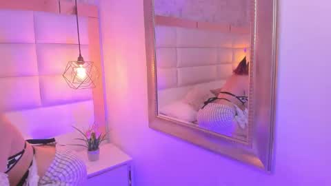 Snapshot of megane_whitte chatting on 28, 11, 2025 Megan online show from 28, 11, 2025