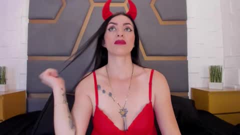 Megan Hofman online show from 4, 10, 2025