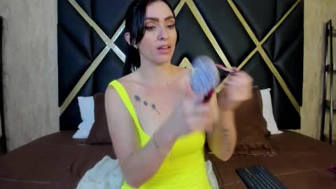 Megan Hofman online show from 15, 11, 2025