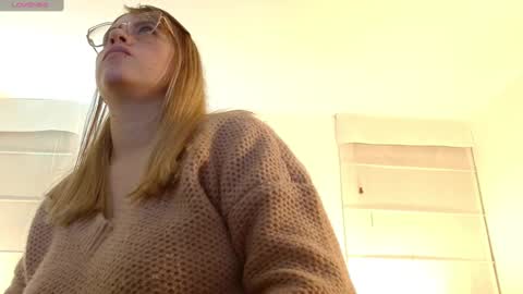 MEGAN online show from 4, 1, 2025