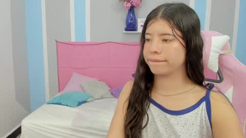 Snapshot of meganqueen2 chatting on 25, 1, 2025 Megan Queen online show from 25, 1, 2025