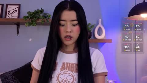 Snapshot of meganritz_ chatting on 23, 11, 2025 Meganritz online show from 23, 11, 2025