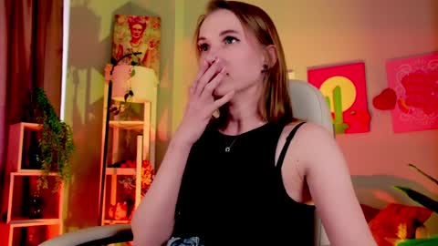 Snapshot of meganrodgers chatting on 6, 4, 2026 megan online show from 6, 4, 2026