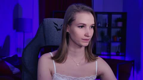 Snapshot of meganrodgers chatting on 10, 4, 2026 megan online show from 10, 4, 2026