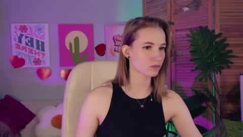 Snapshot of meganrodgers chatting on 12, 4, 2026 megan online show from 12, 4, 2026