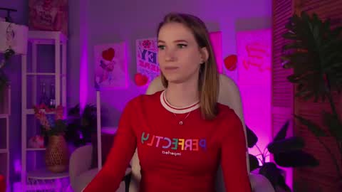 Snapshot of meganrodgers chatting on 29, 4, 2026 megan online show from 29, 4, 2026