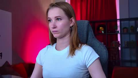 Snapshot of meganrodgers chatting on 5, 6, 2026 megan online show from 5, 6, 2026