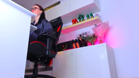 Snapshot of meganstones chatting on 6, 1, 2026 Megan online show from 6, 1, 2026