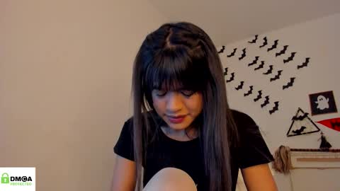 Snapshot of meganthompsonn chatting on 26, 10, 2025 Megan online show from 26, 10, 2025