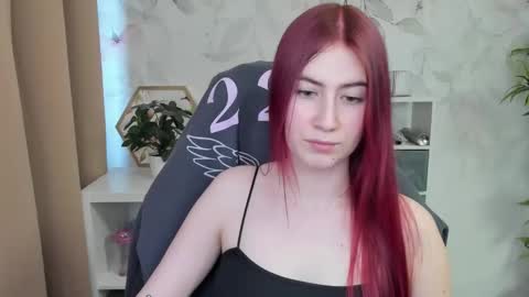 Snapshot of meganx_candy chatting on 7, 1, 2025 Megan online show from 7, 1, 2025