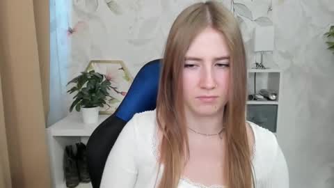 Snapshot of meganx_candy chatting on 26, 9, 2025 Megan online show from 26, 9, 2025