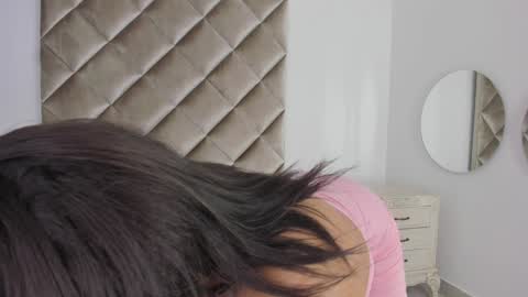 Snapshot of megaraowen_ chatting on 17, 12, 2024 M E G A R A online show from 17, 12, 2024