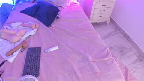 Snapshot of megaraowen_ chatting on 3, 1, 2025 M E G A R A online show from 3, 1, 2025