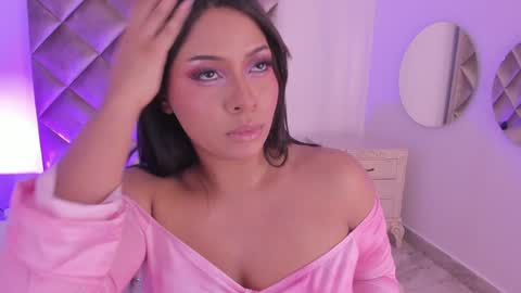 Snapshot of megaraowen_ chatting on 19, 1, 2025 M E G A R A online show from 19, 1, 2025