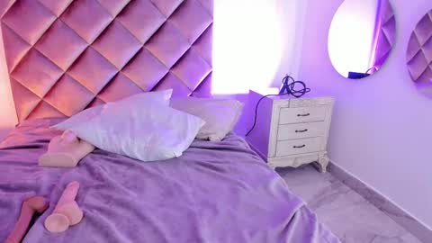 Snapshot of megaraowen_ chatting on 10, 2, 2025 M E G A R A online show from 10, 2, 2025