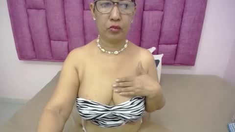 Snapshot of megatitsxxx chatting on 9, 1, 2025 milfpleasure online show from 9, 1, 2025