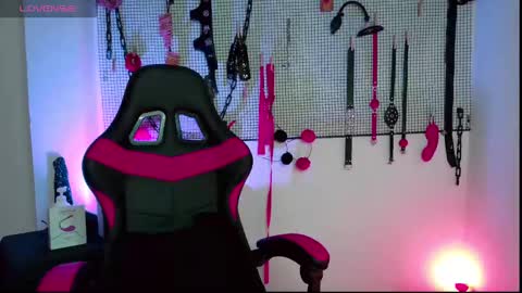 Snapshot of meggan_greey chatting on 1, 12, 2024 Your best slave online show from 1, 12, 2024