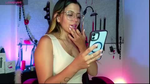 Snapshot of meggan_greey chatting on 9, 12, 2024 Your best slave online show from 9, 12, 2024