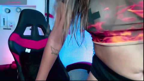 Snapshot of meggan_greey chatting on 3, 1, 2025 Your best slave online show from 3, 1, 2025