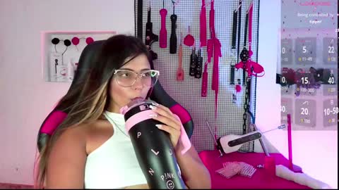 Snapshot of meggan_greey chatting on 5, 2, 2025 Your best slave online show from 5, 2, 2025