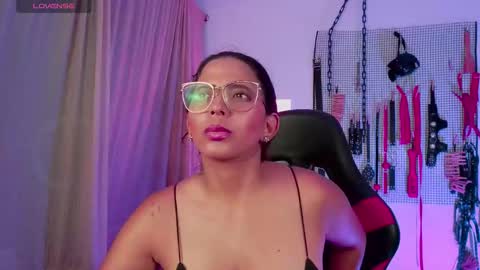 Snapshot of meggan_greey chatting on 5, 10, 2025 Your best slave online show from 5, 10, 2025