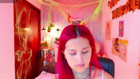 Snapshot of meghan_nill chatting on 30, 10, 2025 Meghan online show from 30, 10, 2025