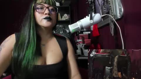 Snapshot of megoddessara chatting on 18, 3, 2026 Goddess Sara online show from 18, 3, 2026