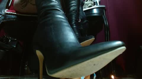 Snapshot of megoddessara chatting on 28, 3, 2026 Goddess Sara online show from 28, 3, 2026