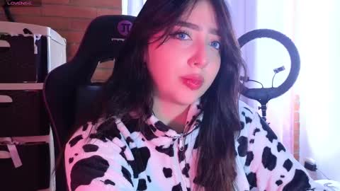 Snapshot of megumi_yang chatting on 22, 1, 2025 Megumi online show from 22, 1, 2025