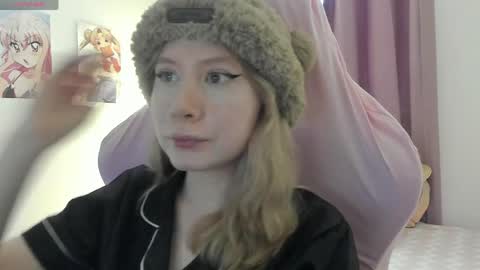 Snapshot of meikitty chatting on 23, 4, 2026 Mei online show from 23, 4, 2026