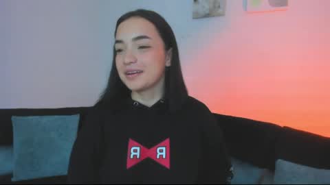 Snapshot of meily_oficial chatting on 15, 4, 2026 IG soymeily oficial online show from 15, 4, 2026