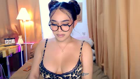 Snapshot of mel_rai14 chatting on 5, 4, 2026 mel_rai14 online show from 5, 4, 2026