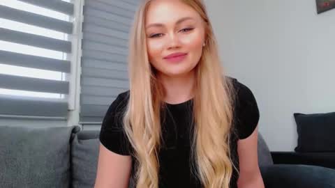Snapshot of melani_a chatting on 24, 3, 2026 Melania online show from 24, 3, 2026