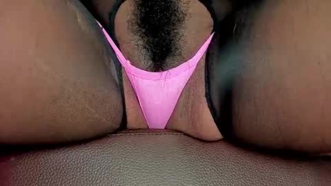 Snapshot of melania_browis chatting on 27, 10, 2025 Melania online show from 27, 10, 2025