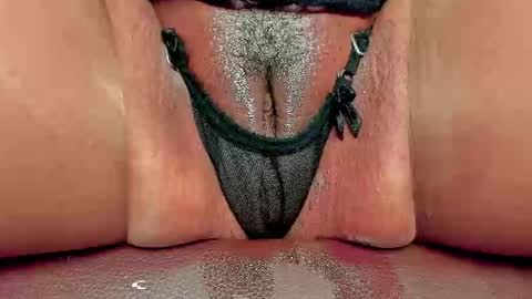 Snapshot of melania_browis chatting on 18, 11, 2025 Melania online show from 18, 11, 2025