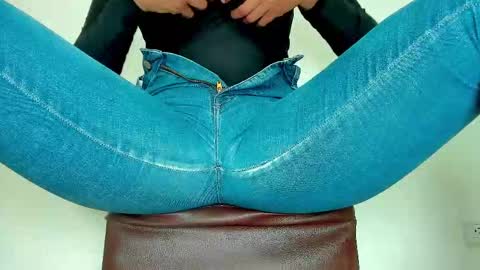 Snapshot of melania_browis chatting on 21, 11, 2025 Melania online show from 21, 11, 2025