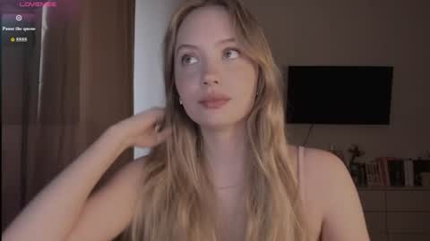 Snapshot of melanie__murr chatting on 13, 6, 2026 melanie__murr online show from 13, 6, 2026