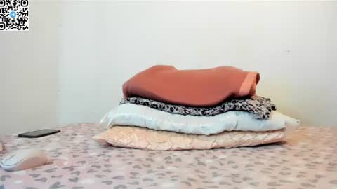 Snapshot of melanie_love17 chatting on 21, 7, 2026 Melanie MODEL INDEPENDIENT online show from 21, 7, 2026